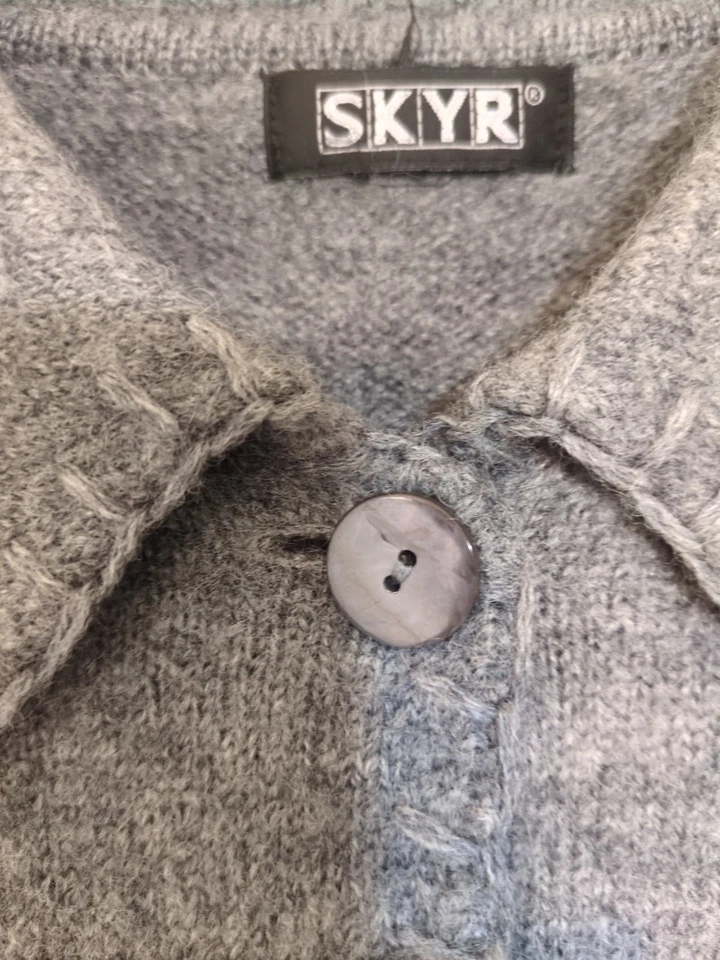 Skyr Mujer L Cárdigan Suéter Gris Rayas Gradadas Negro Manta Costura. Foto 2 de 4