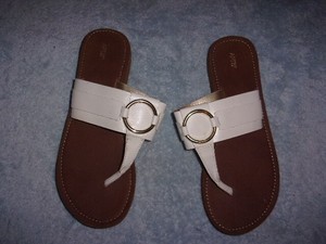 apt 9 sandals