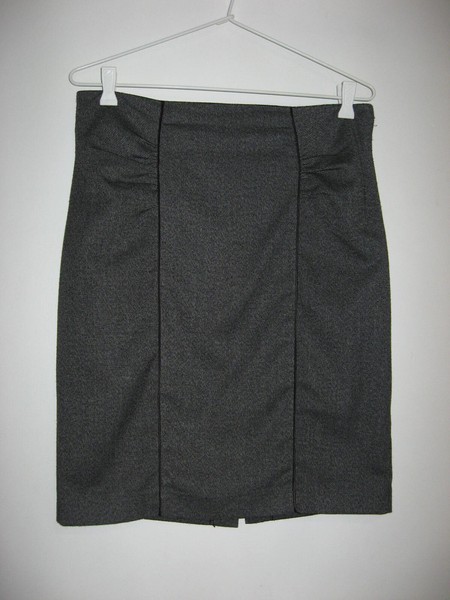 PORTMANS BLACK CHECK PENCIL SKIRT WITH RUCHING DETAIL FRONT+BACK SIZE 12