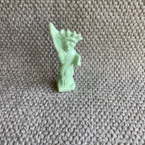 Wade Whimsies Monuments of the World Series Statue of Liberty Red Rose Tea - Picture 1 of 3