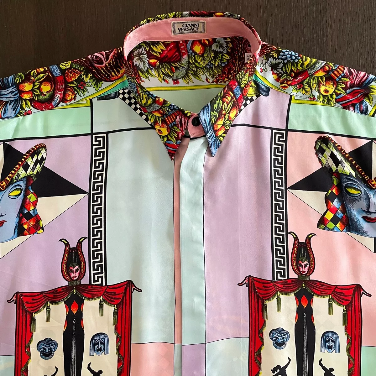 1990s Gianni Versace Playing Card Print Silk Shirt For Sale at