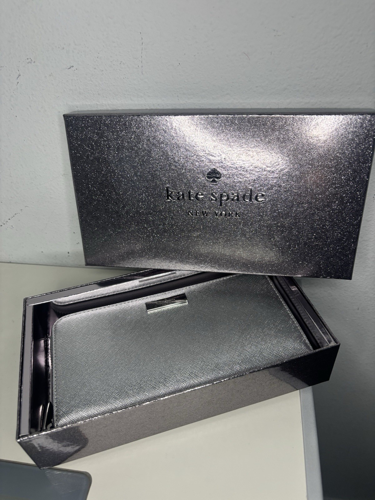 Kate Spade Kenzie Silver Metallic Boxed Large Continental Wallet KJ020 NWT $249