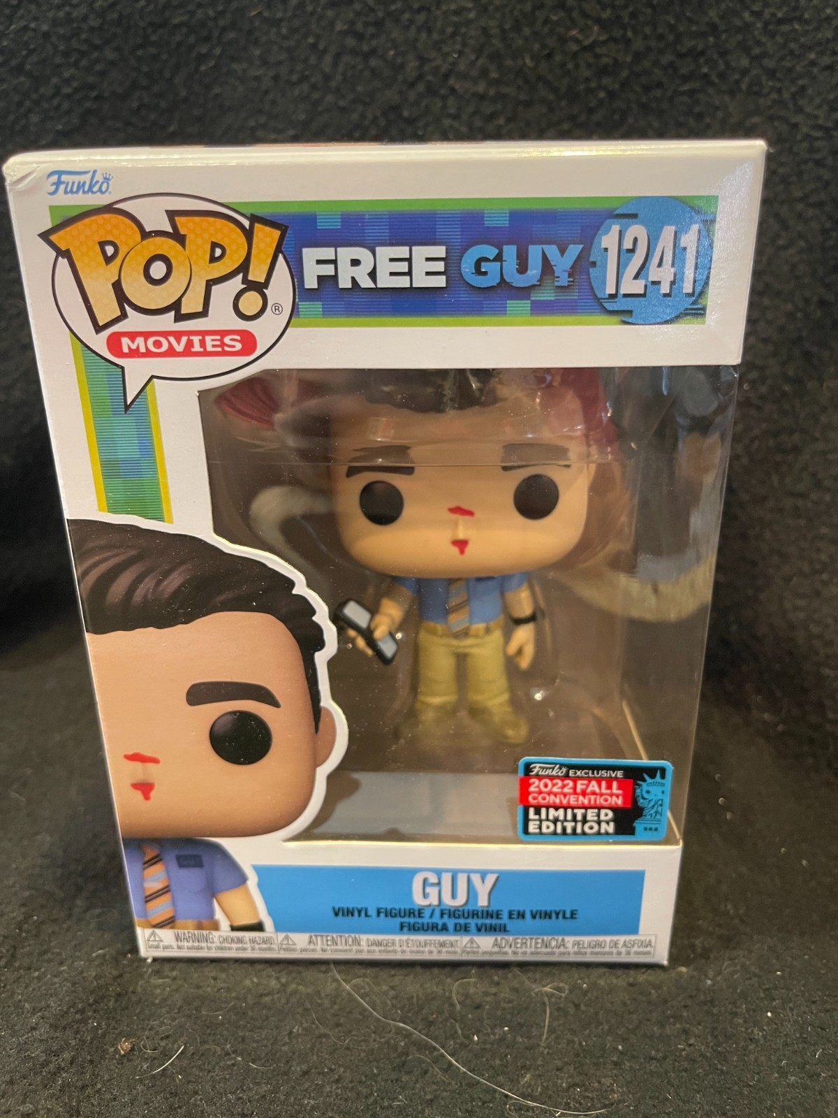 Pop! Movies #1241 - Guy - Free Guy - 2022 Fallcon Excl - Ryan Reynolds