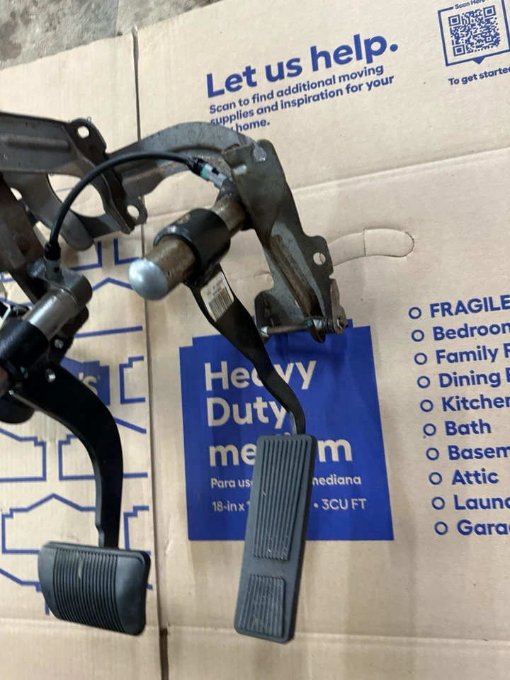 02-04 Jeep Grand Cherokee WJ Conjunto de pedal ajustable con memoria Foto 3 de 4