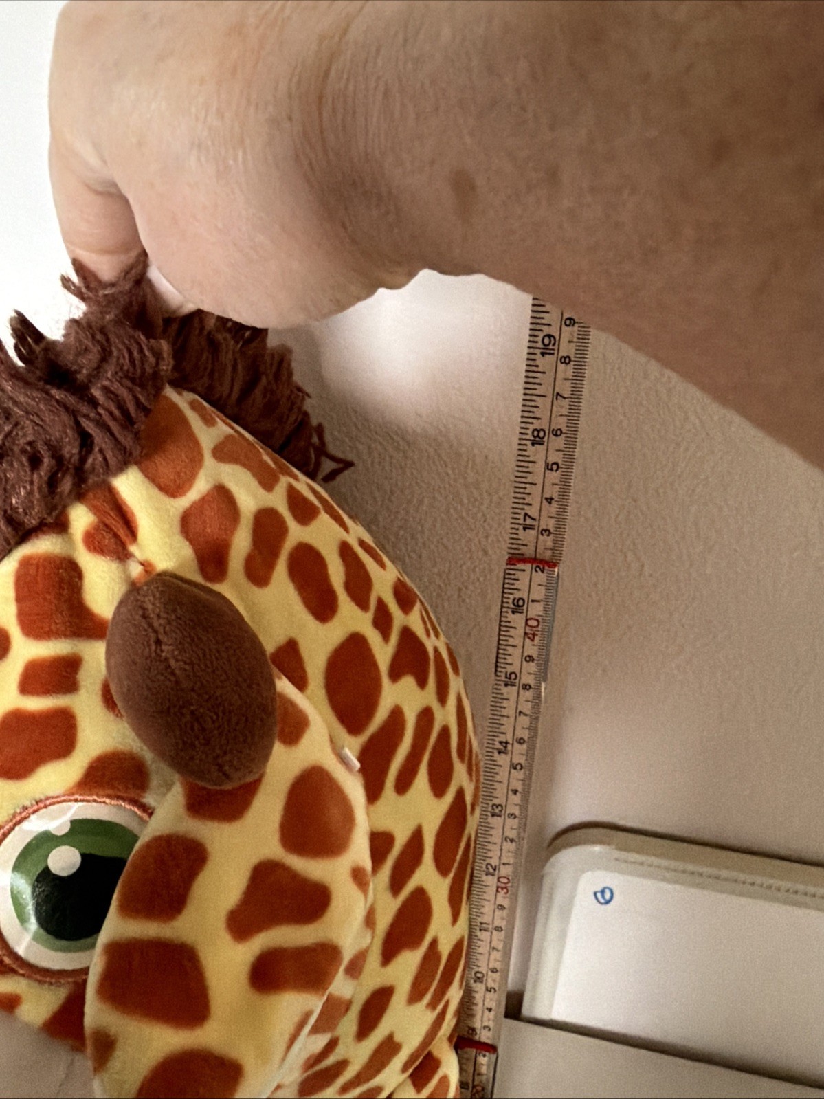 Hug Fun  Giraffe 18” Plush