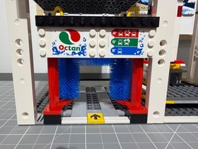 LEGO CITY (4207)  City Garage  Pre Owned Complete*