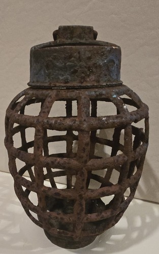 10½" Cast Iron Hanging Torch Light Candle Chinese Lantern Lamp Damage Rust