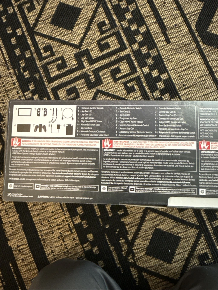 Nintendo Switch Console Monster Hunter Rise Deluxe Edition - includes game - Image 3 of 4