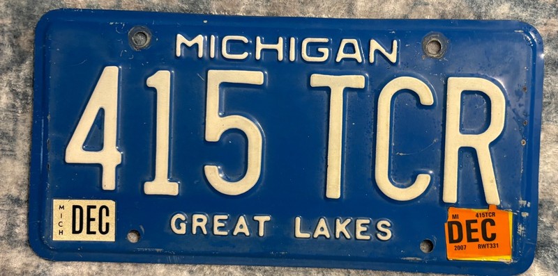 Michigan Great Lakes License Plate December 2007 Tabs - 415 TCR - 99 cent sale