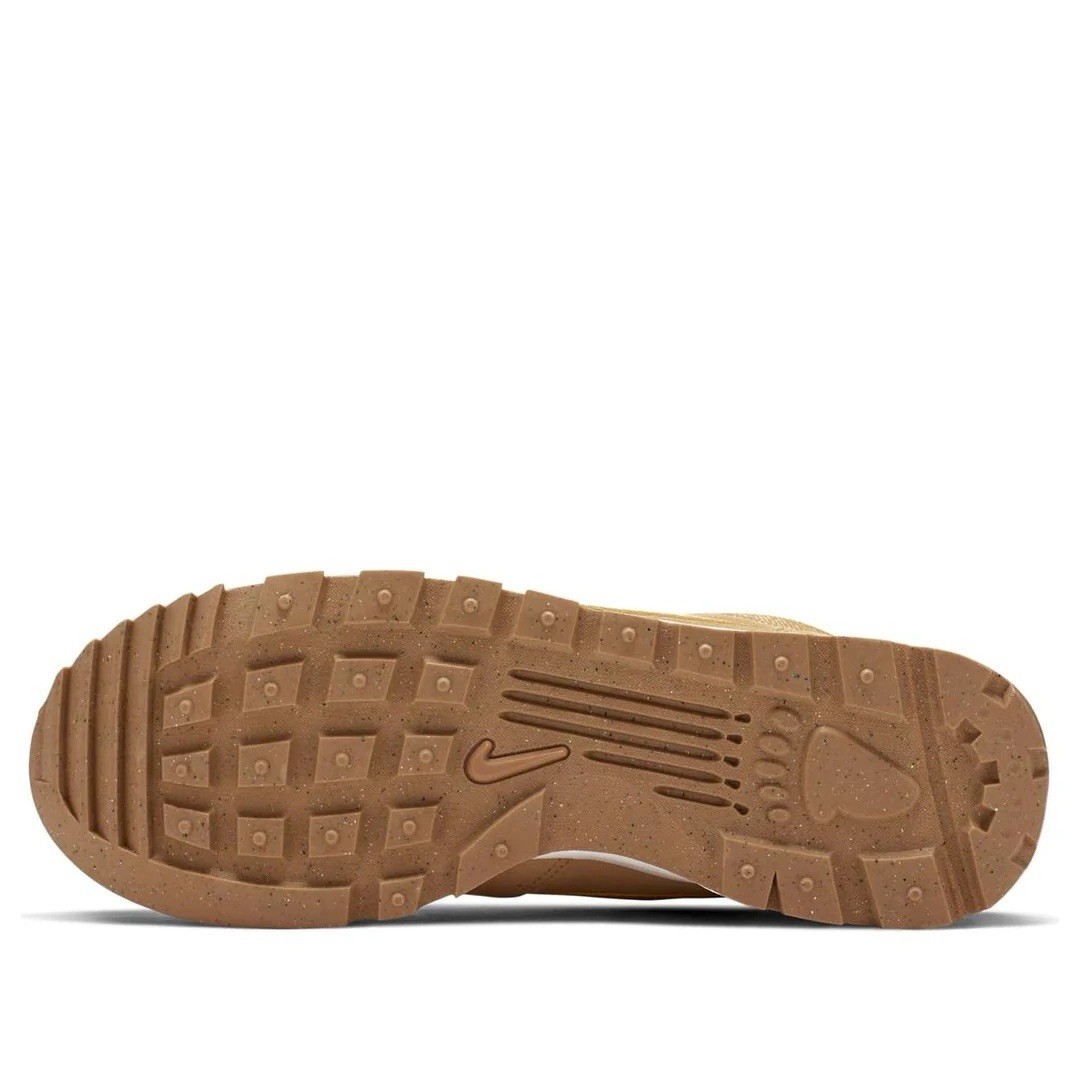 Nike Hoodland Suede Wheat Flax Haystack Outdoor Mid Boots 654888-727 Men's Sizes thumbnail 6