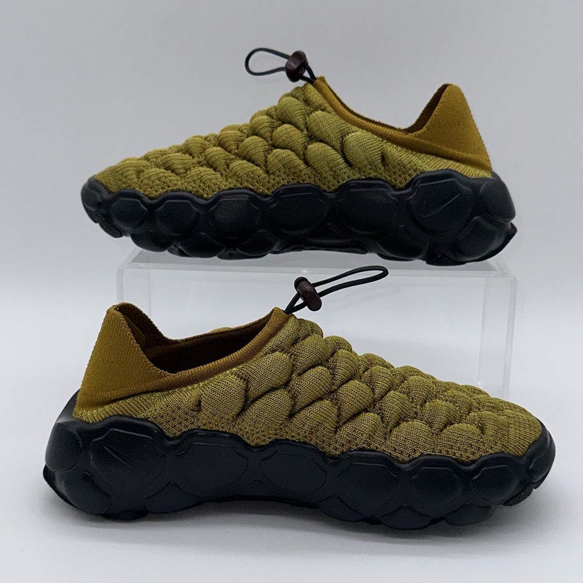 Nike Women's Size 6.5 Flyknit Haven (FD2148 700) Slipon