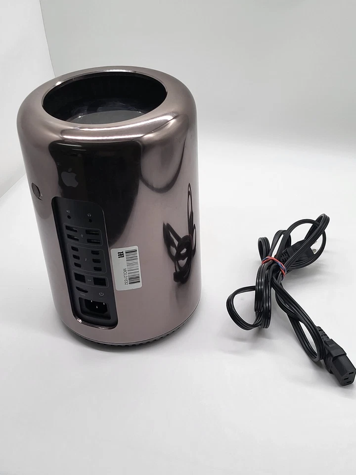 Apple Mac Pro XEON E5 TURBO 3.9GHz 64GB RAM 512GB WORKSTATION 3 YEAR WRNTY - Image 2 of 4