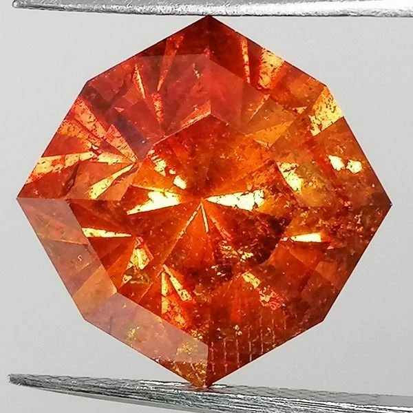 Sphalerit - Hochpräzessionsschnitt - 16.15 ct - Bild 3 von 4