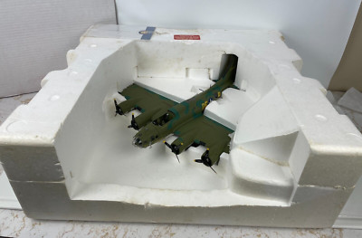 Franklin Mint Plane Armour Collection B-17 Memphis Belle 1