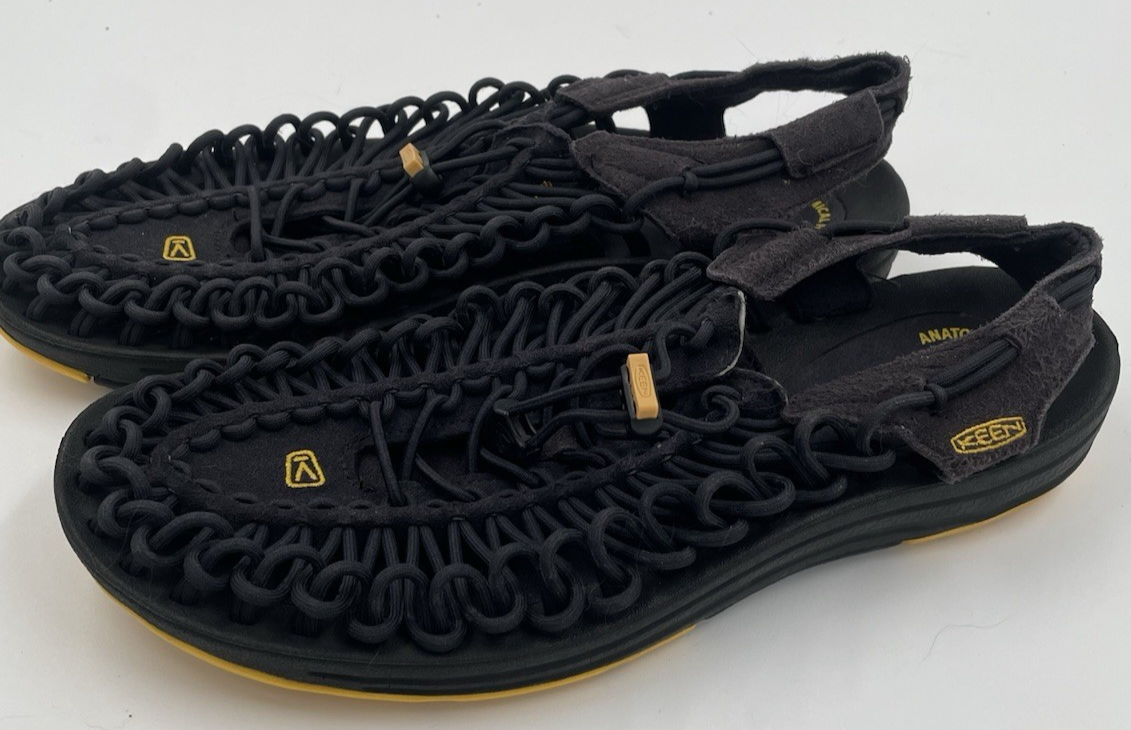 Scarpe sandalo Keen UNEEK due corde uomo taglia 10 nero su nero con dettagli gialli