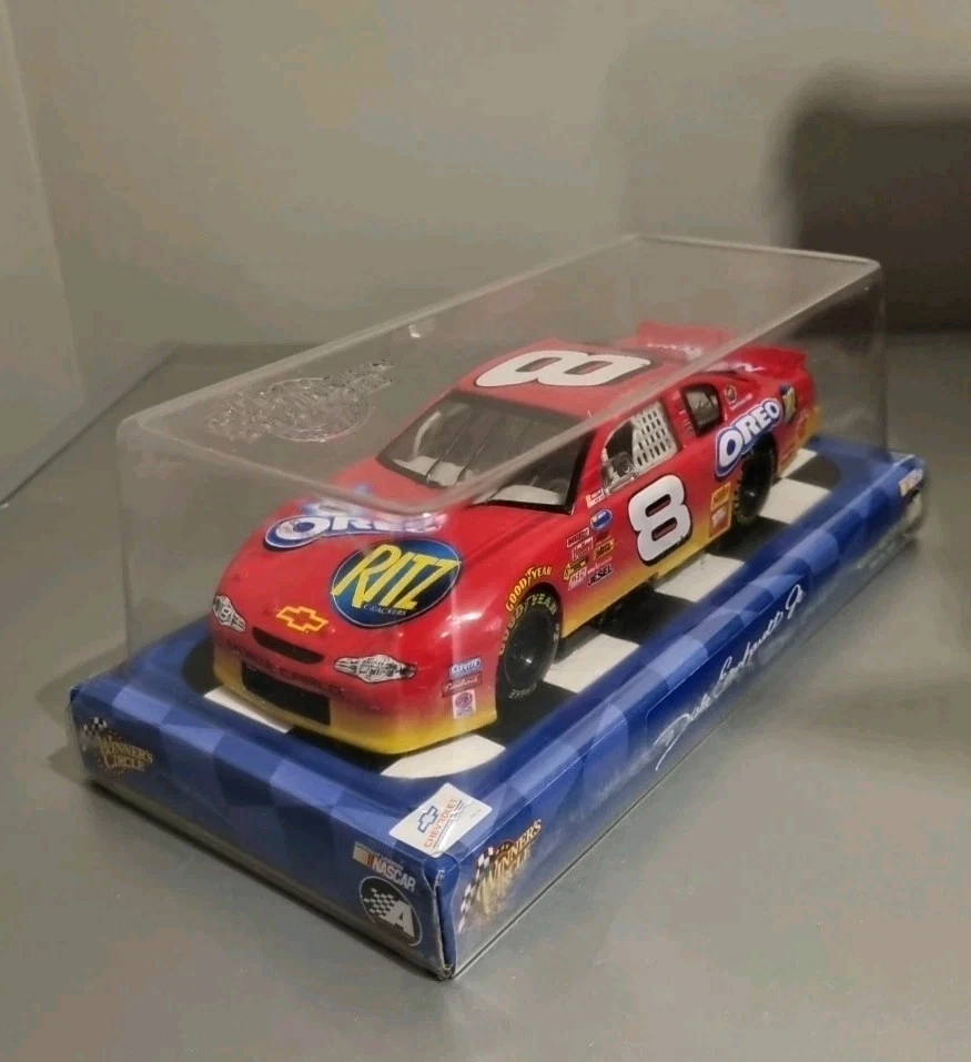 2002 Winners Circle Dale Earnhardt Jr #8 NASCAR 1:24 Scale Die Cast Car #30231 - Image 3 of 4