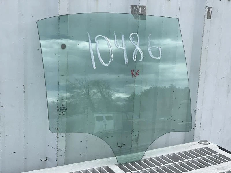 2015-2021 MERCEDES BENZ C-CLASS RIGHT REAR DOOR WINDOWS 53077 Foto 4 de 4