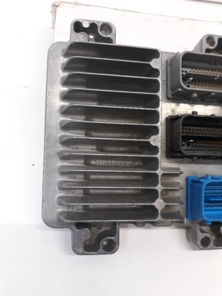 Módulo de control electrónico ECM del motor 2,4 L compatible con 06 08-10 MALIBU 70644 Foto 2 de 4