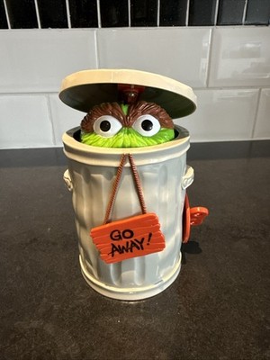 Vintage Oscar The Grouch Walking Mülleimer Aufziehspielzeug funktioniert super! 