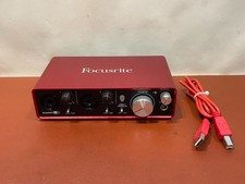 Focusrite Scarlett 2i2 2nd Gen. 2-Channel USB Audio Interface with USB cable