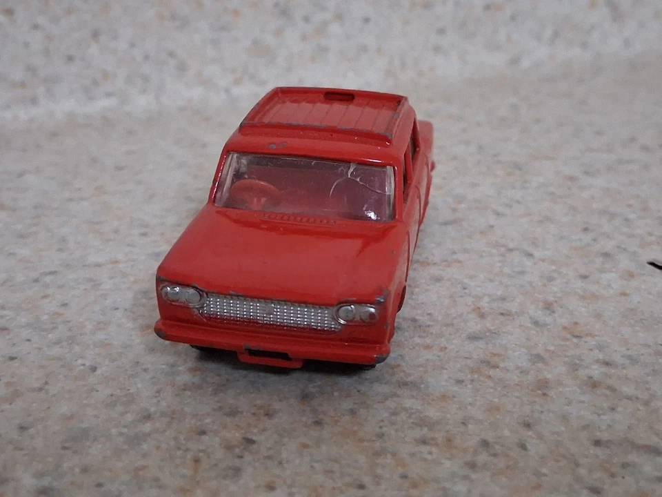 🔥RARE🔥 Vintage Lesney Matchbox Diecast Red Fiat 1500  #56 No Luggage - Image 3 of 4
