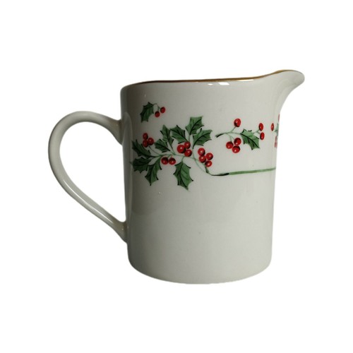 Gibson Everyday China Holly Berries Christmas Creamer Gold Trim - Picture 2 of 5