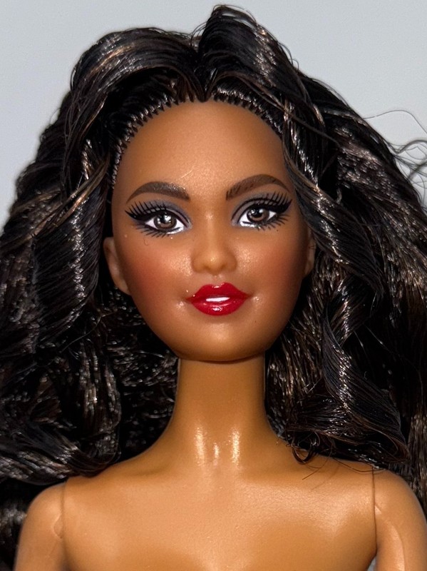 Barbie Holiday 2021 NUDE Curly Brunette Brown Eyes Latina Model Muse Doll Kira