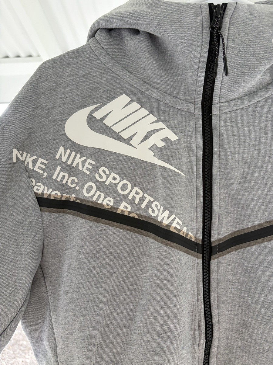 Nike Tech Fleece Graphic Men's Full-Zip Hoodie - Grey DM6474-063
