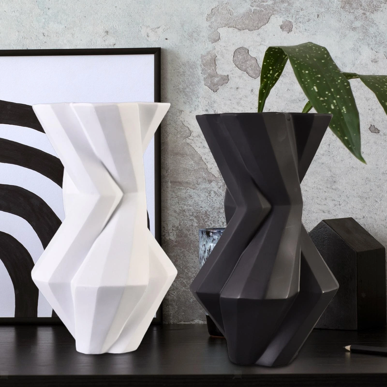 Flower Vase Flower Arrangement Bud Vase Minimalist Art Vase Floral Container for
