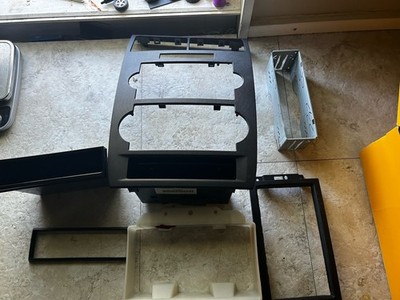 Oem  Radio Faceplate Center Console Panel For Dodge Magnum 05-08 Mopar
