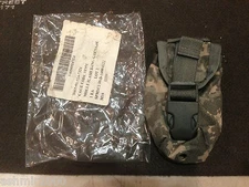 US Military Issue MOLLE II "Universal ACU Flash Bang POUCH "Frag" New in Bag!