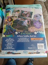 7.95 SHIP USA L/48 NEW 3 Pc Disney Encanto Toddler Crib Bedding Comforter Set