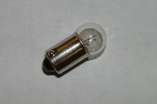 5 PACK 6 VOLT 3 WATT DASH BULB SPEEDO LIGHT 6V3W A62 BULB104 - Picture 2 of 2