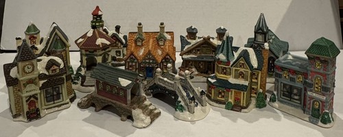 Vintage Cobblestone Corners Christmas Winter Village Lot. 11 Piece 2002
