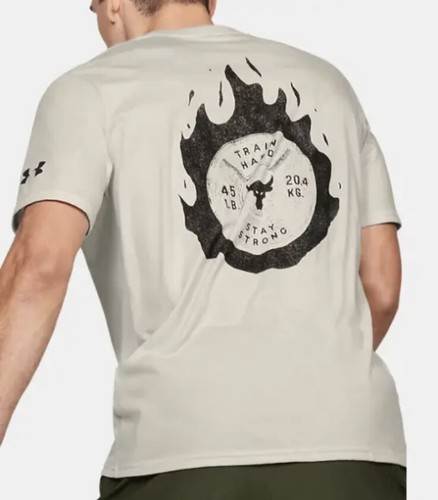 Camiseta Under Armour Hombre Project Rock Stay Strong 1351587 Summit Blanca/Negra Sm - Imagen 3 de 4