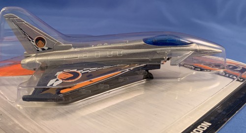 MATCHBOX SKY BUSTERS EUROFIGHTER TYPHOON (BLACK/GRAY) PV72MBX MISSION 2015 CGG19 - Picture 5 of 7