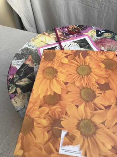 New! Hardcover Lined Thankfulness Journal Notebook 120 pages Floral Daisy ๐ผ ๐ - Picture 2 of 5