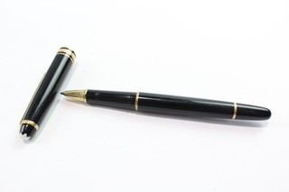 Montblanc Meisterstuck Black & Gold Plated Rollerball Pen PM1876740