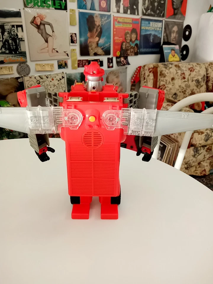 Camión de bomberos Tonka Red Rescate Roy Transformer habla y hace ruido, 10" pulgadas Foto 4 de 4