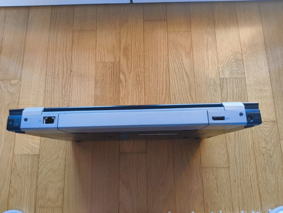 DELL Latitude E6500 Core 2 Duo P8700 15"/320GB/4GB W7 Pro - Immagine 3 di 4