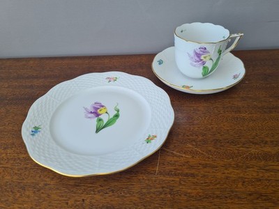 Gedeck 3tlg Kaffeegedeck Tasse Untertasse Teller Herend Tulip handbemalt Vintage