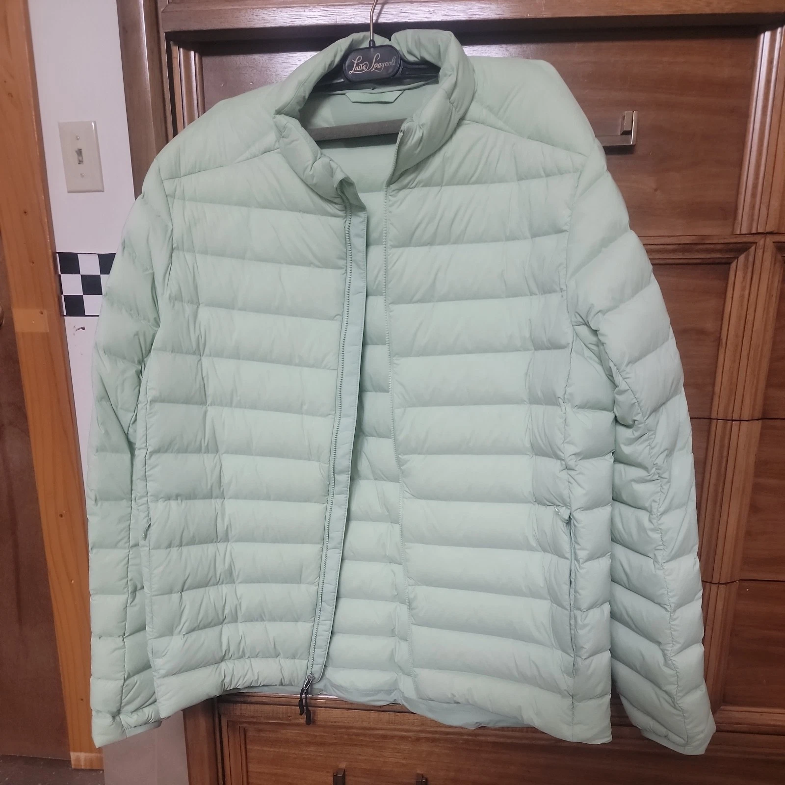 lululemon mens Navigation Down Jacket green large - product detail image 1