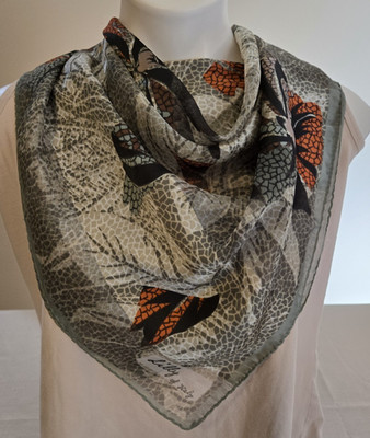 LILLY of Italy Scarf Manlio Bonetti  Mosaic Floral Polyester Green Gray  35''