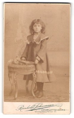 Fotografie Reinhold Schumann, Charlottenburg, Wilmersdorferstr. 57, Porträt ein 