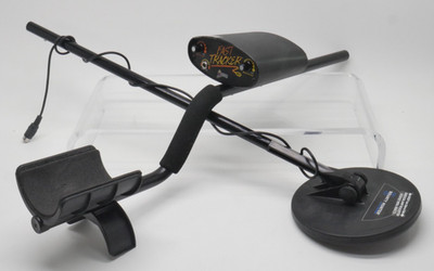 Bounty Hunter Fast Tracker Metal Detector with 7'' Search Coil & Carrying Case