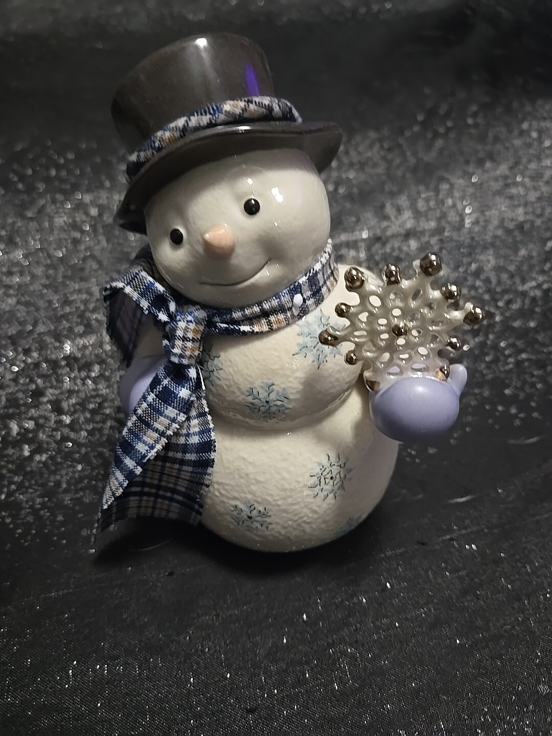 LENOX JOLLY GENT SNOWMAN  6 inch Blue Snowflakes & Blue Plaid Scarf.  Brand New