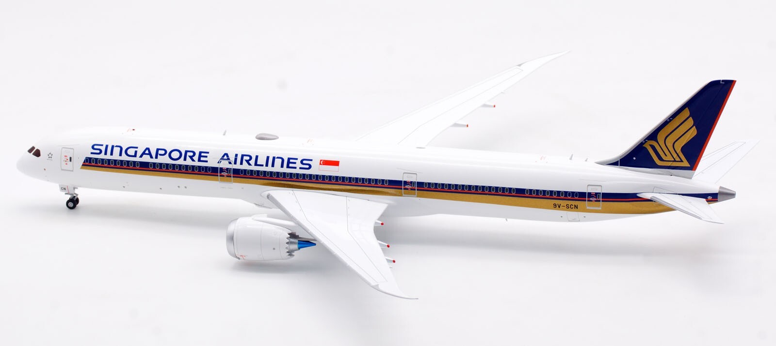 1:200 SQ Wings Singapore Airlines Boeing B787-10 9V-SCN Diecast Aircraft Model