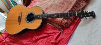 OVATION Matrix, Model Nr. 1632-4, US-made, mit Original Koffer, gebraucht.