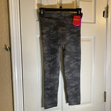Spanx Women MEDIUM Cropped Lamn Leggings Camo Shape Relax Stretch Sexy Slim Fit