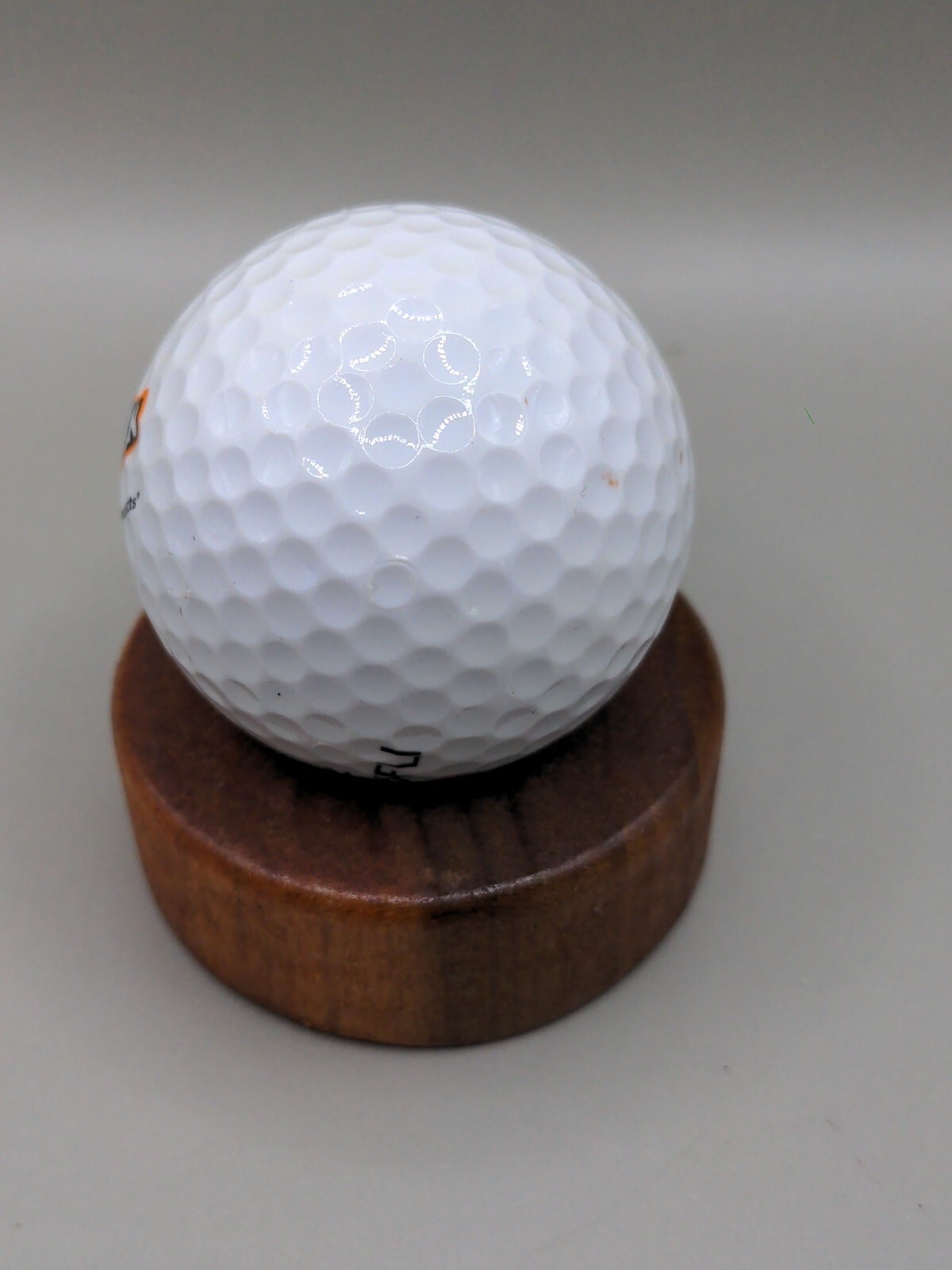 Wilson Logo Golf Ball Maxfli Collectors Display Ball Electrical Products